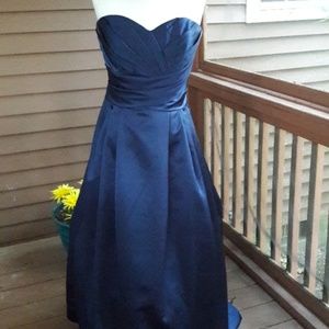 David's Bridal bridesmaid navy dress size 14